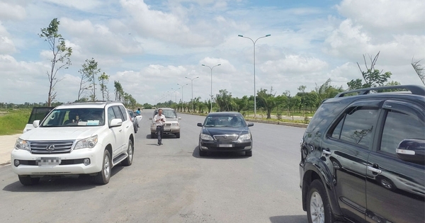 Tài chính dưới 2 tỉ đồng, mua đất nền ở đâu xung quanh trung tâm TP.HCM?