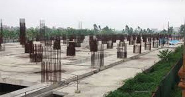 Bỏ hoang cả thập kỷ, Tricon Towers bất ngờ bị rao bán để thu hồi nợ vay