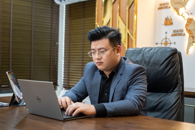 TGĐ Hưng Vượng Holdings và chiến lược kinh doanh hướng tới lợi ích khách hàng - Ảnh 1.