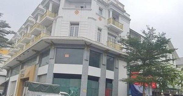 Shophouse, nhà phố và mặt bằng kinh doanh vắng bóng khách thuê vì giá cao