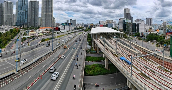Hiện trạng 11 nhà ga trên cao tuyến Metro ở TP.HCM sau 10 năm thi công