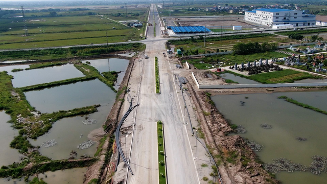 KCN Liên Hà Thái thi công thần tốc, BĐS Thái Bình bứt phá cuối 2022 - Ảnh 1.