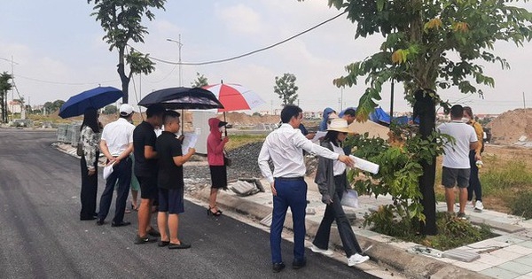Chờ cắt lỗ khi cơn sốt đất đi qua