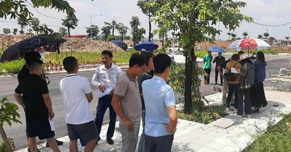 Nhà đầu tư bất động sản đang chờ đợi điều gì?