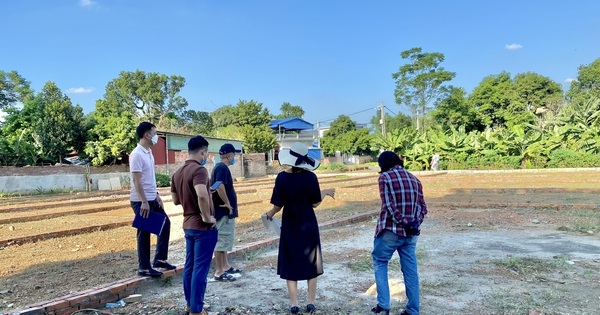 Ôm nhiều đất, nhà đầu tư bất động sản “mất ăn mất ngủ”