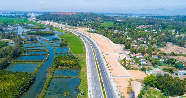 Phát Đạt muốn tài trợ lập quy hoạch khu vực gần 3.700ha dọc đường ven biển tại Quảng Ngãi