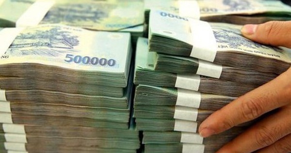 Thị trường bất động sản "khát tiền"