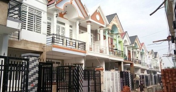 Đất nền gặp khó, nhà xây sẵn lại được quan tâm