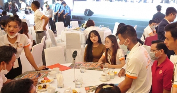 Khi dân môi giới bất động sản "làm xiếc" với khách hàng