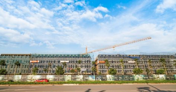 Một nửa số dự án vừa được Sở Xây dựng Hà Nội cho phép bán cho người nước ngoài thuộc về một "đại gia" bất động sản