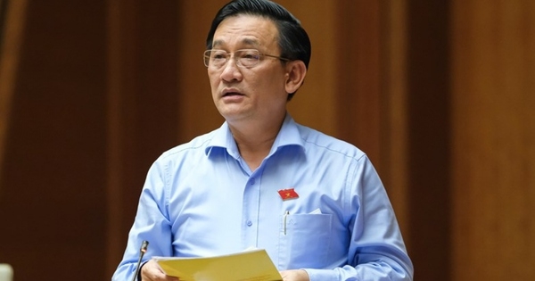 “Tránh thu hồi đất của dân làm chợ rồi ngày mai lại mọc ra...khu phố”