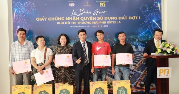 PN Holding bàn giao sổ cho cư dân PNR Estella