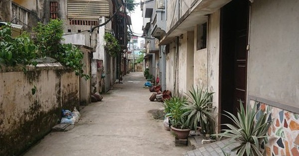 Bài học từ vợ chồng trẻ dành tiền mua nhà đất để trữ tiền, nửa năm sau, giá nhà bất ngờ giảm gần một tỷ