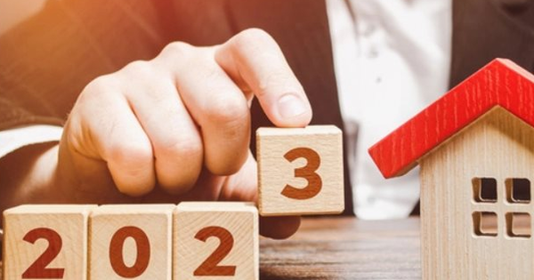 Diễn biến thị trường bất động sản đầu năm 2023: Giá giảm nhẹ rồi đi ngang