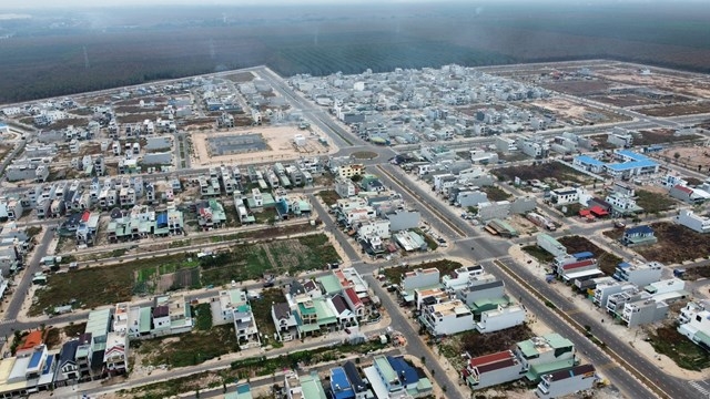 Tái định cư phải là nơi đáng sống - Ảnh 3. Tái định cư phải là nơi đáng sống - Ảnh 3.