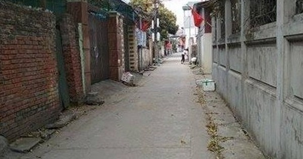 Vợ chồng trẻ hồ hởi tìm được căn nhà trong ngõ sổ đỏ chính chủ cắt lỗ 35% nhưng tá hoả sau khi ra địa chính phường kiểm tra thông tin