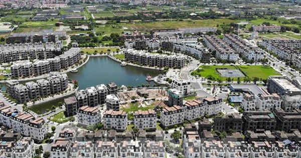 Khu đô thị có hàng trăm biệt thự "triệu đô" bỏ hoang ở Hà Nội